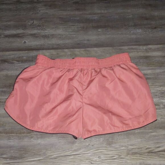 Umbro  light orange lined  running athletic shorts  Sz XL - Picture 5 of 5
